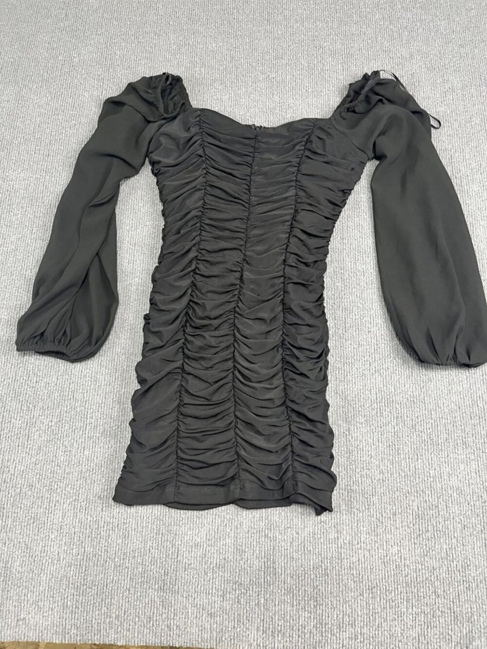 That's So Fetch Womens Ruched Black Mini Dress Long Puff Sleeves Size 8